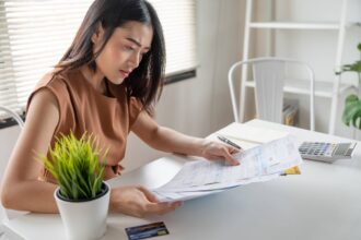 Free Grants For Single Mothers To Pay Off Debt