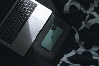 Accessing the Latest Technology: Free Government iPhone 11 for Single Mothers