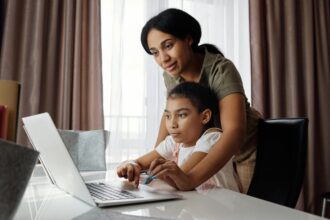 Assurance Wireless Internet: An Affordable Internet Option For Single Mothers